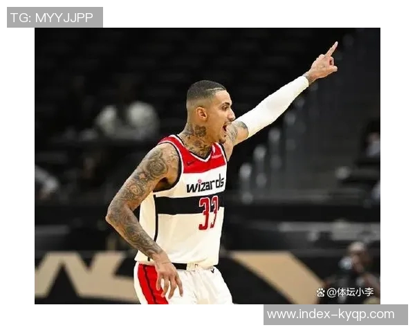 库兹马进攻表现不佳12投仅4中三分球命中率低迷仅得10分5篮板2助攻 库兹马进攻表现不佳12投仅4中三分球命中率低迷仅得10分5篮板2助攻