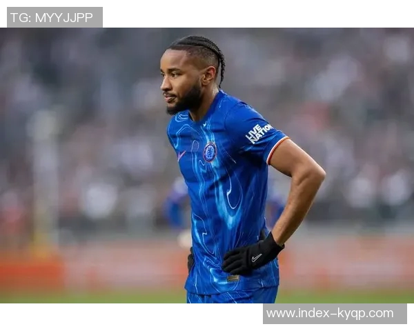 恩昆库重返米兰合练奇克继续进行单独训练 恩昆库重返米兰合练奇克继续进行单独训练