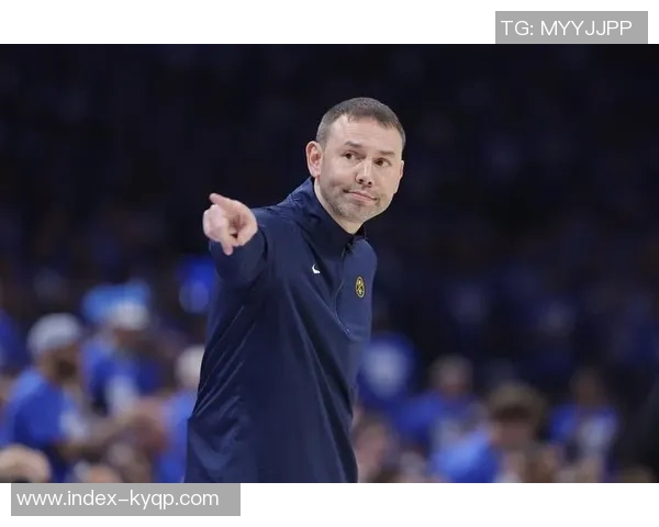 小阿德尔曼赞库里最后时刻三分绝技无人能及的精彩表现 小阿德尔曼赞库里最后时刻三分绝技无人能及的精彩表现